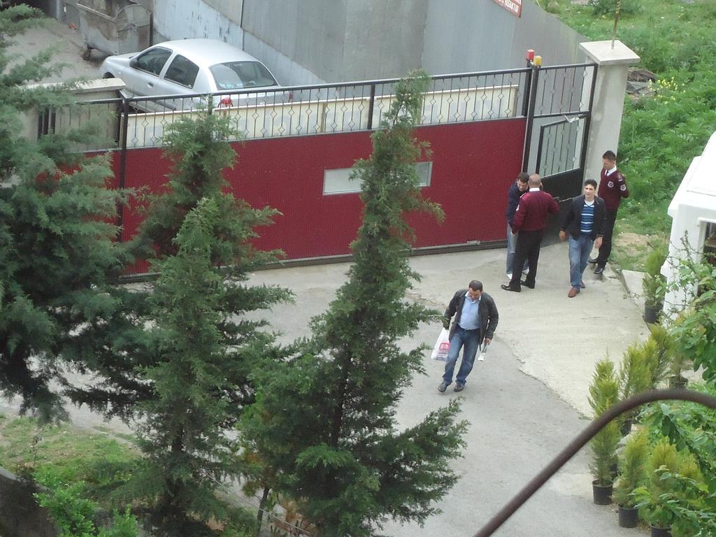 Kule Apart 2*